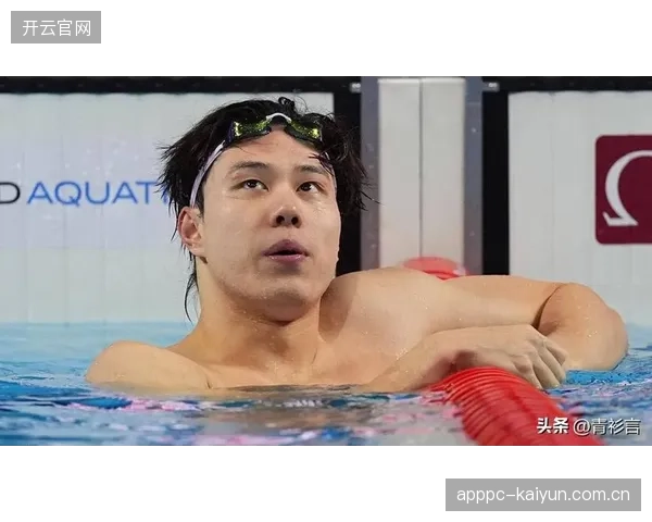 “蛙王”覃海洋在全运会50米蛙泳决赛中因罕见的出发技术失误被取消成绩。
